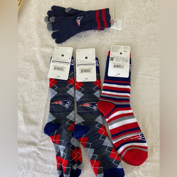 NFL Patriots socks - Picture 2 of 2